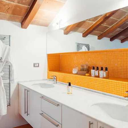 Scarpa - Barolo Luxury Escape * Verduno