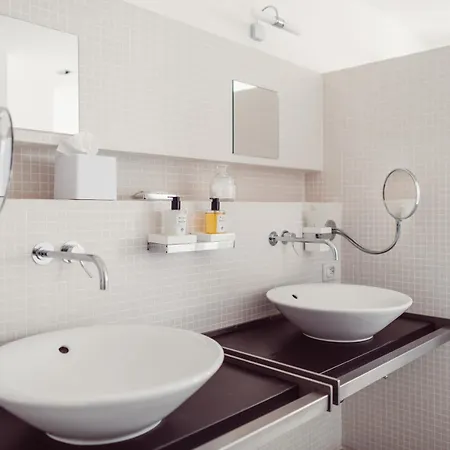 Scarpa - Barolo Luxury Escape Villa