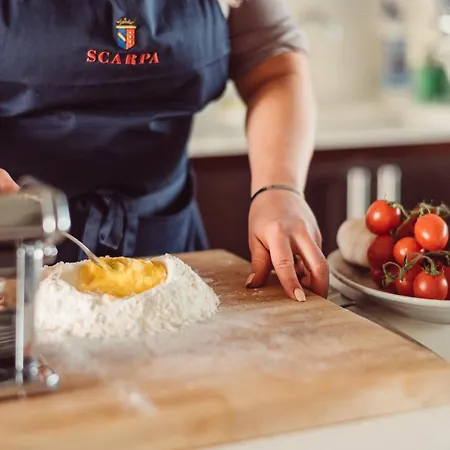 Scarpa - Barolo Luxury Escape Villa