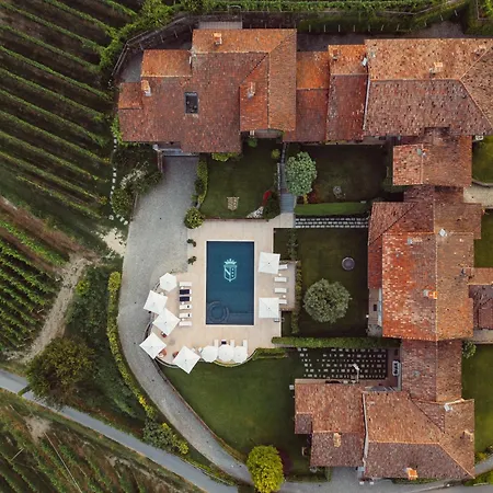 Scarpa - Barolo Luxury Escape Villa