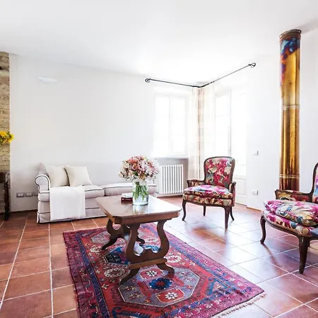 Scarpa - Barolo Luxury Escape Villa