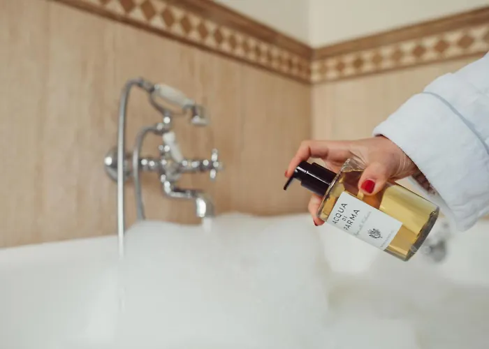 Scarpa - Barolo Luxury Escape Verduno