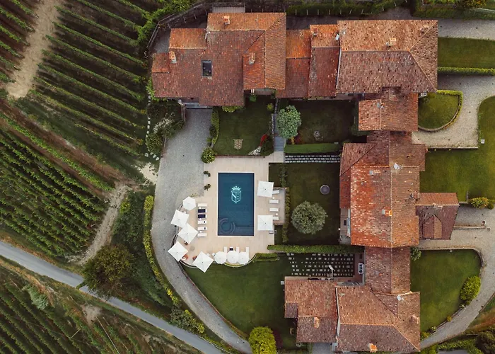 Scarpa - Barolo Luxury Escape Вилла