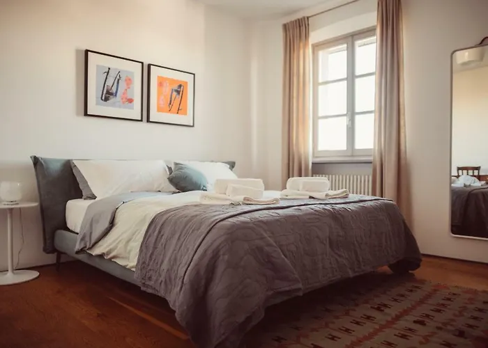 Scarpa - Barolo Luxury Escape