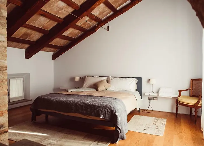 Scarpa - Barolo Luxury Escape